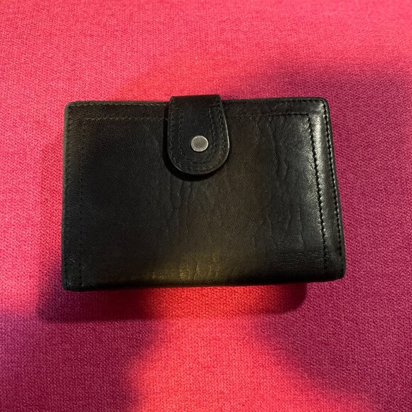 Burberry London Leather Compact Wallet - Picture 3 of 8